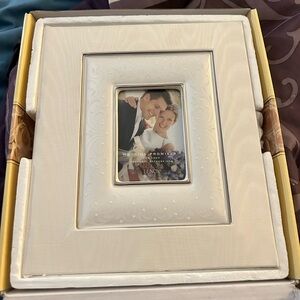 NIB Lennox Opal Innocence 4x6 Wedding Photo Album